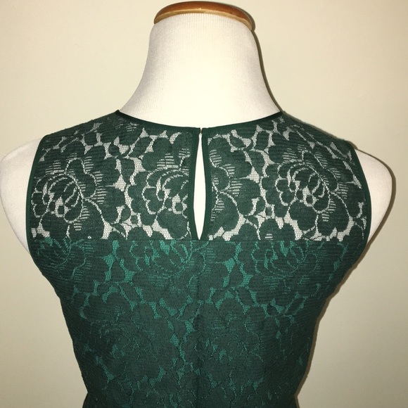 Fossil green lace dress - Picture 2 of 5